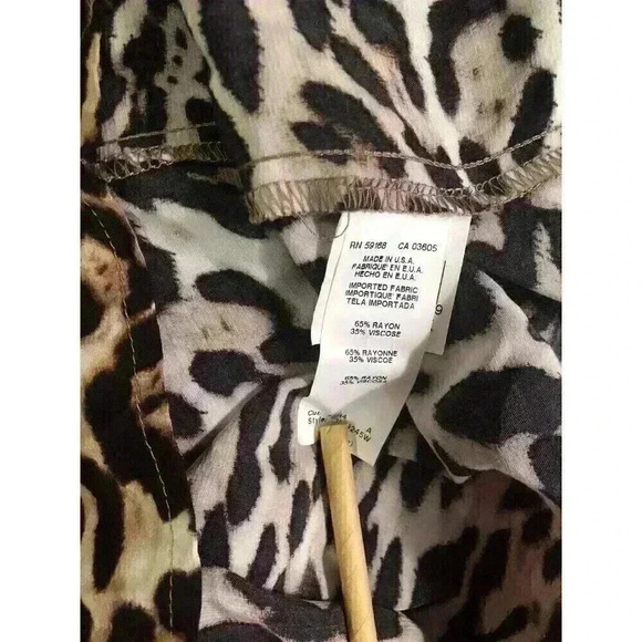 Karen Kane Plus Size 0X  Leopard Print Blouse Bell Sleeves L/S USA Made - Picture 6 of 7